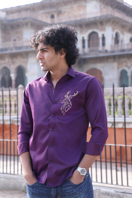 Deer Embroidered Wine Shirt