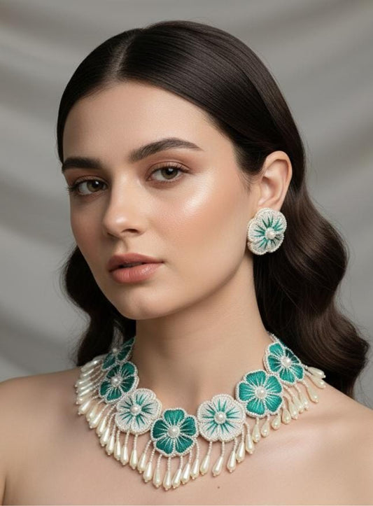 Green Pearl Embellished Necklace